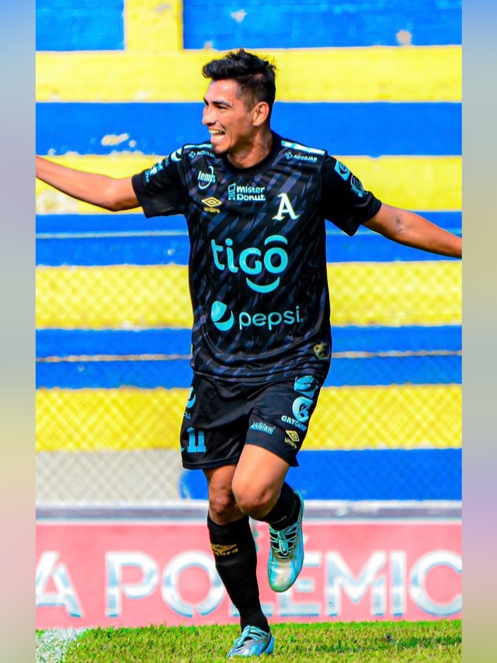 Umbro Authentic Alianza FC El Salvador 2023/2024 Soccer Jersey Men's Sz: Small - Picture 2 of 9